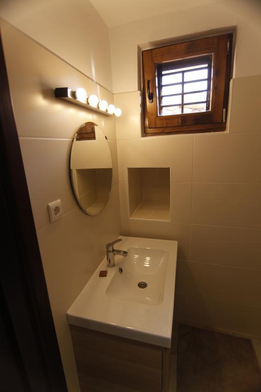Holiday Home Kuca Na Moru Kornić Zewnętrze zdjęcie